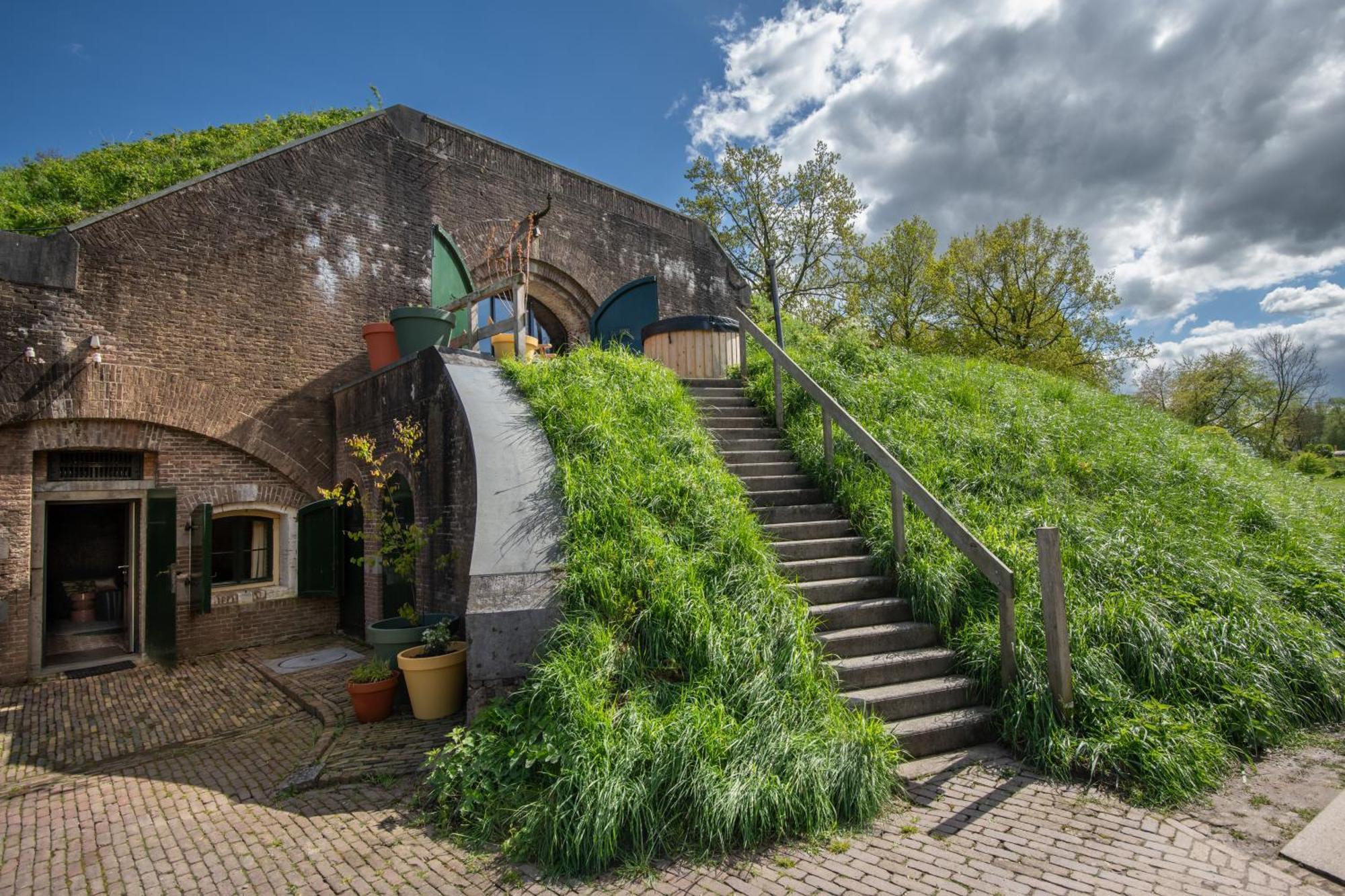 Fort Vurig Hotel Vuren Exterior photo